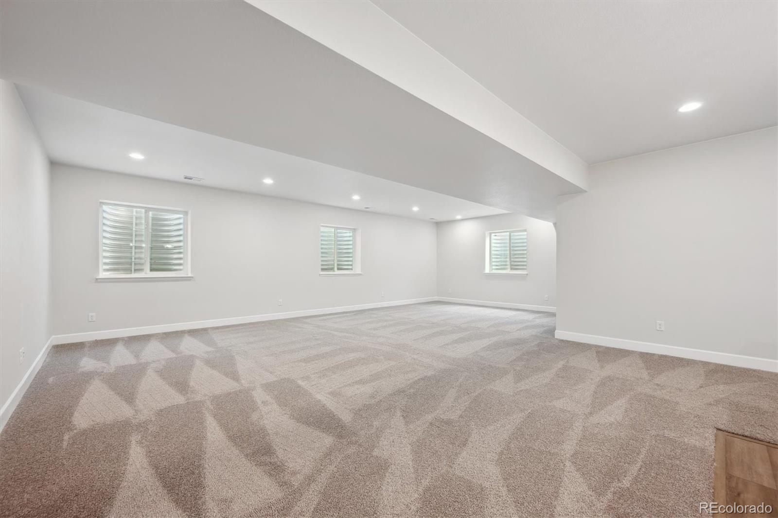 MLS Image #16 for 24720 e 36th avenue,aurora, Colorado