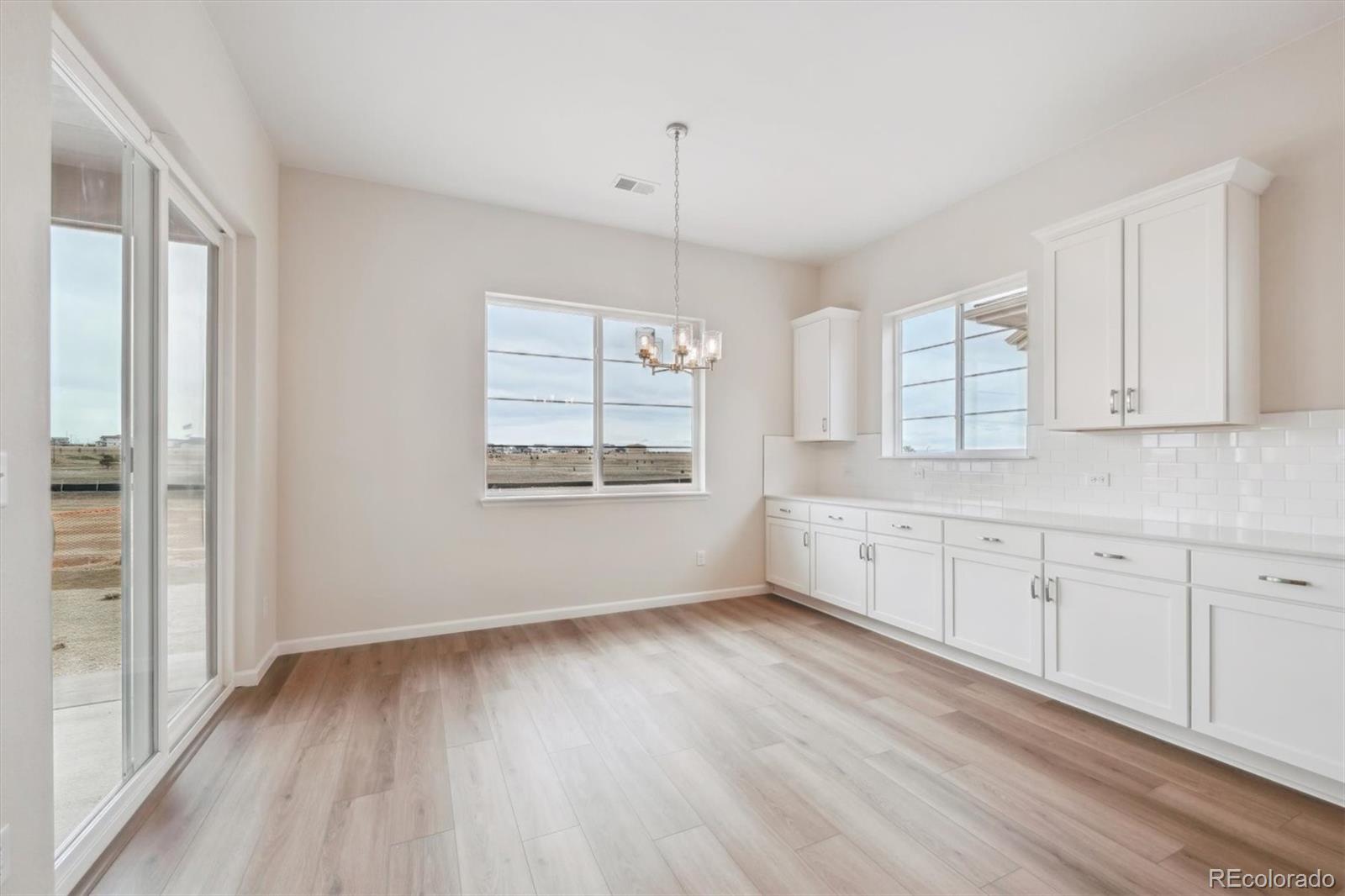 MLS Image #6 for 24720 e 36th avenue,aurora, Colorado