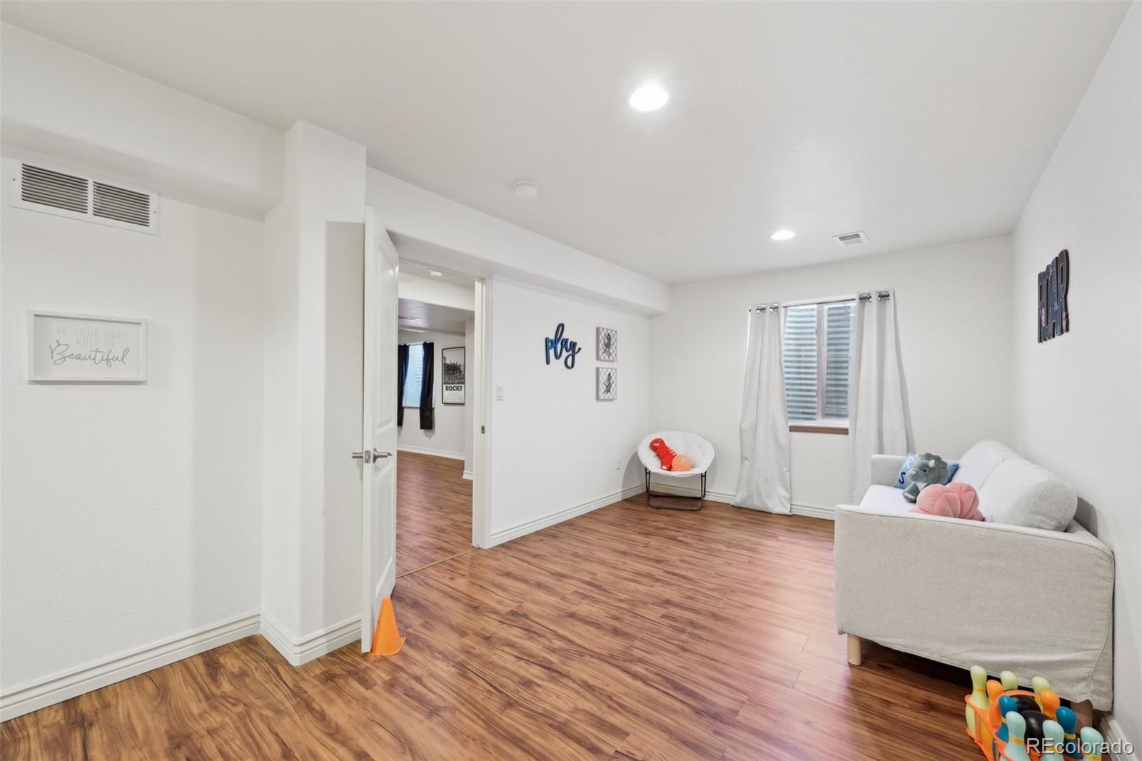 MLS Image #21 for 338  sandstone drive,johnstown, Colorado
