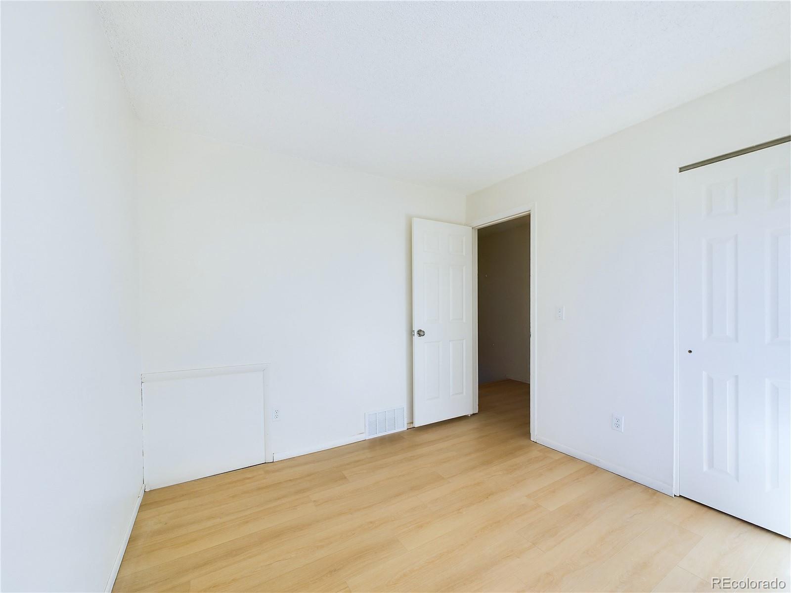 MLS Image #17 for 2115  coronado pkyn ,denver, Colorado