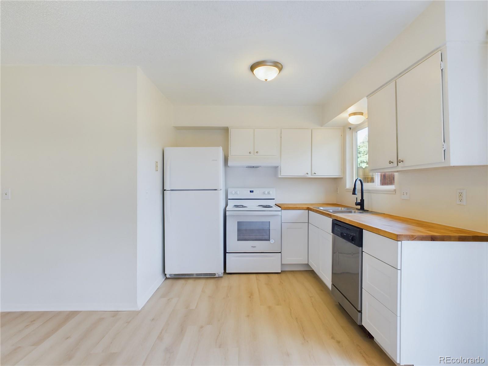 MLS Image #6 for 2115  coronado pkyn ,denver, Colorado