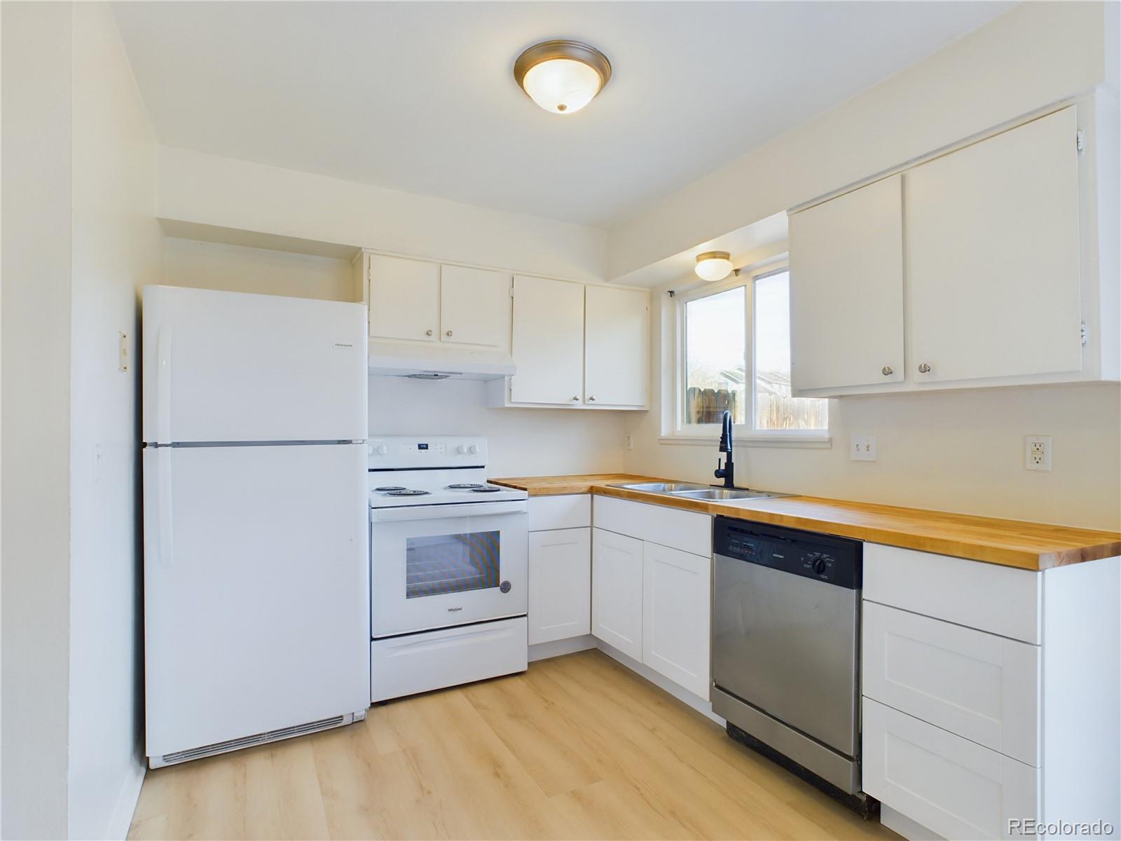 MLS Image #9 for 2115  coronado pkyn ,denver, Colorado