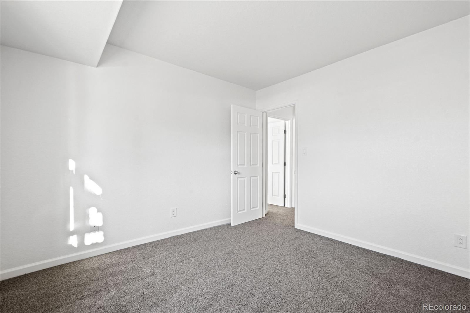 MLS Image #18 for 230 e highline circle,centennial, Colorado