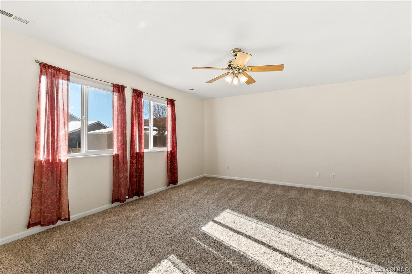 MLS Image #11 for 5359  suburban drive,colorado springs, Colorado