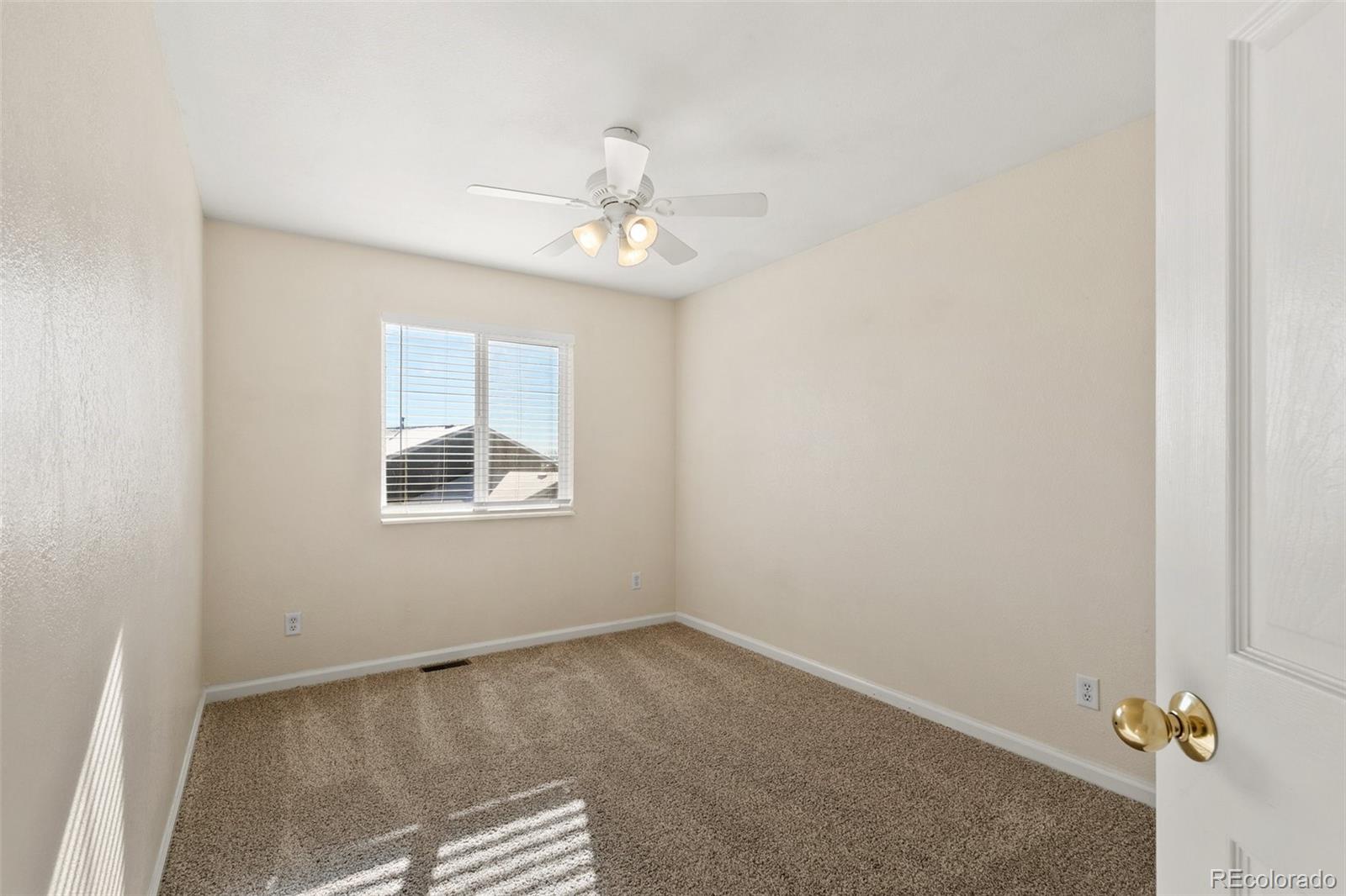 MLS Image #15 for 5359  suburban drive,colorado springs, Colorado