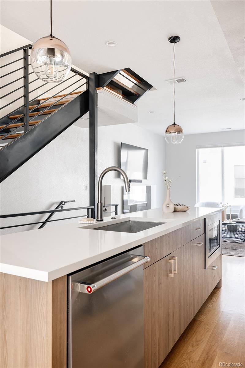 MLS Image #5 for 1836  grove street,denver, Colorado