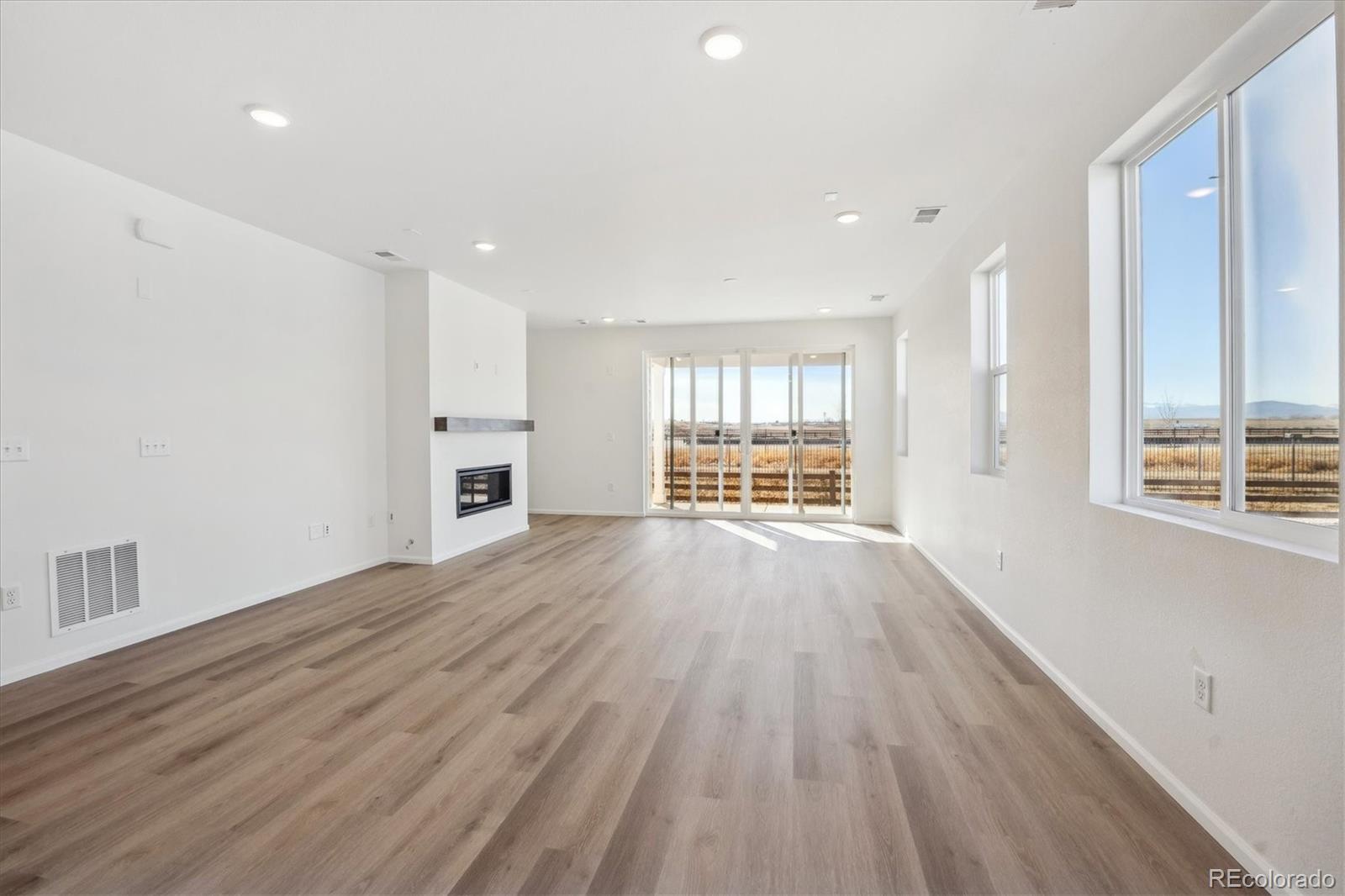 MLS Image #4 for 6140  amerifax drive,windsor, Colorado