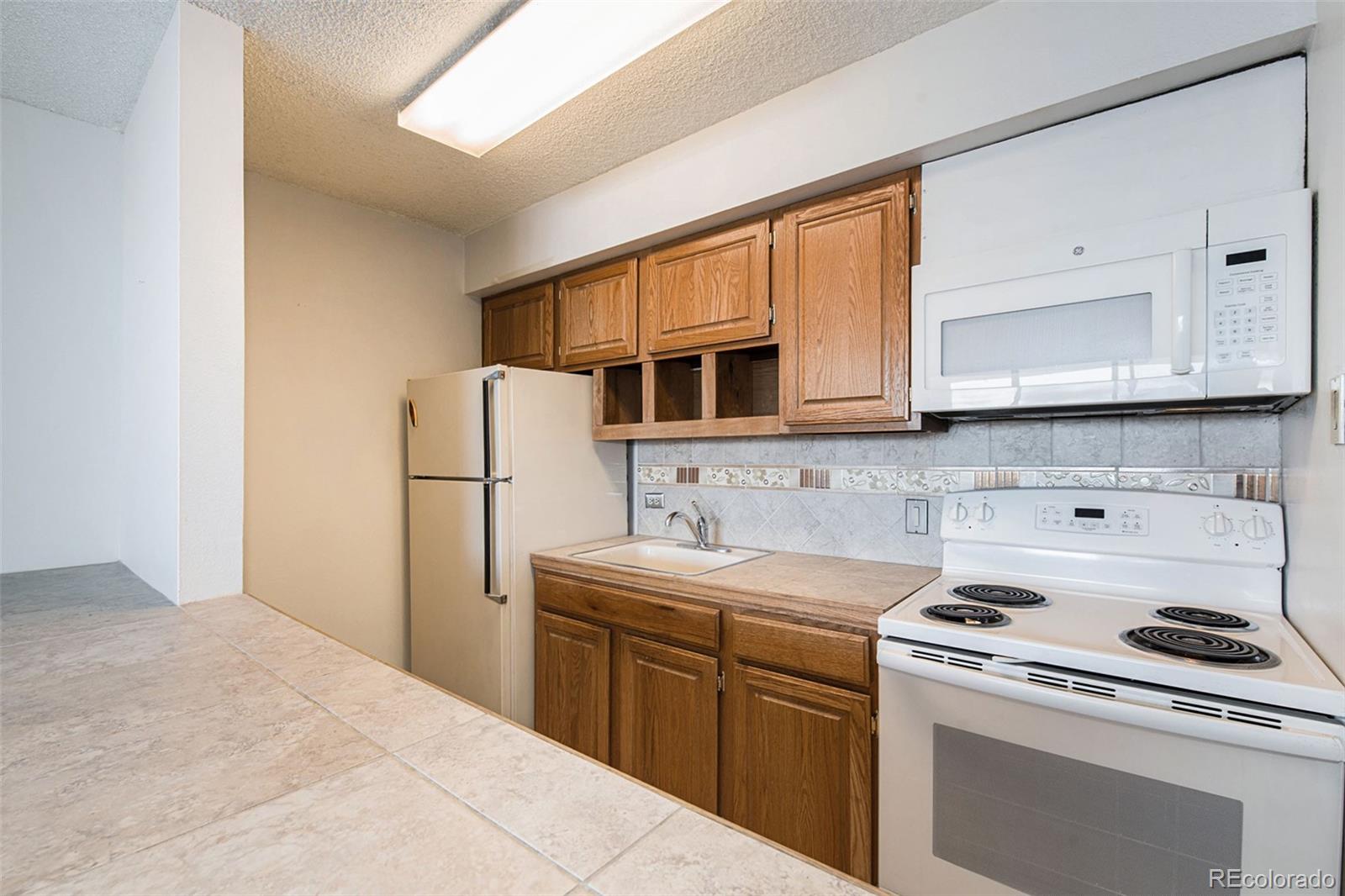 MLS Image #2 for 1020  15th street 37i,denver, Colorado