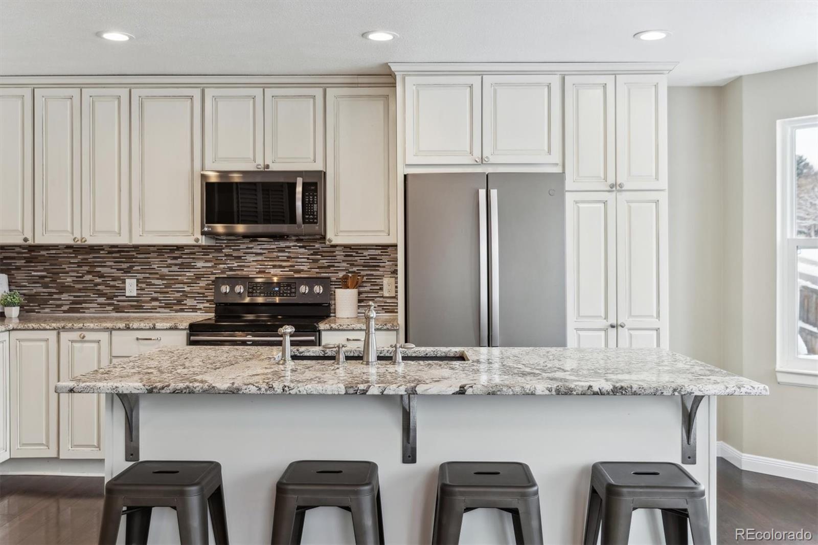 MLS Image #13 for 2067 e phillips place,centennial, Colorado