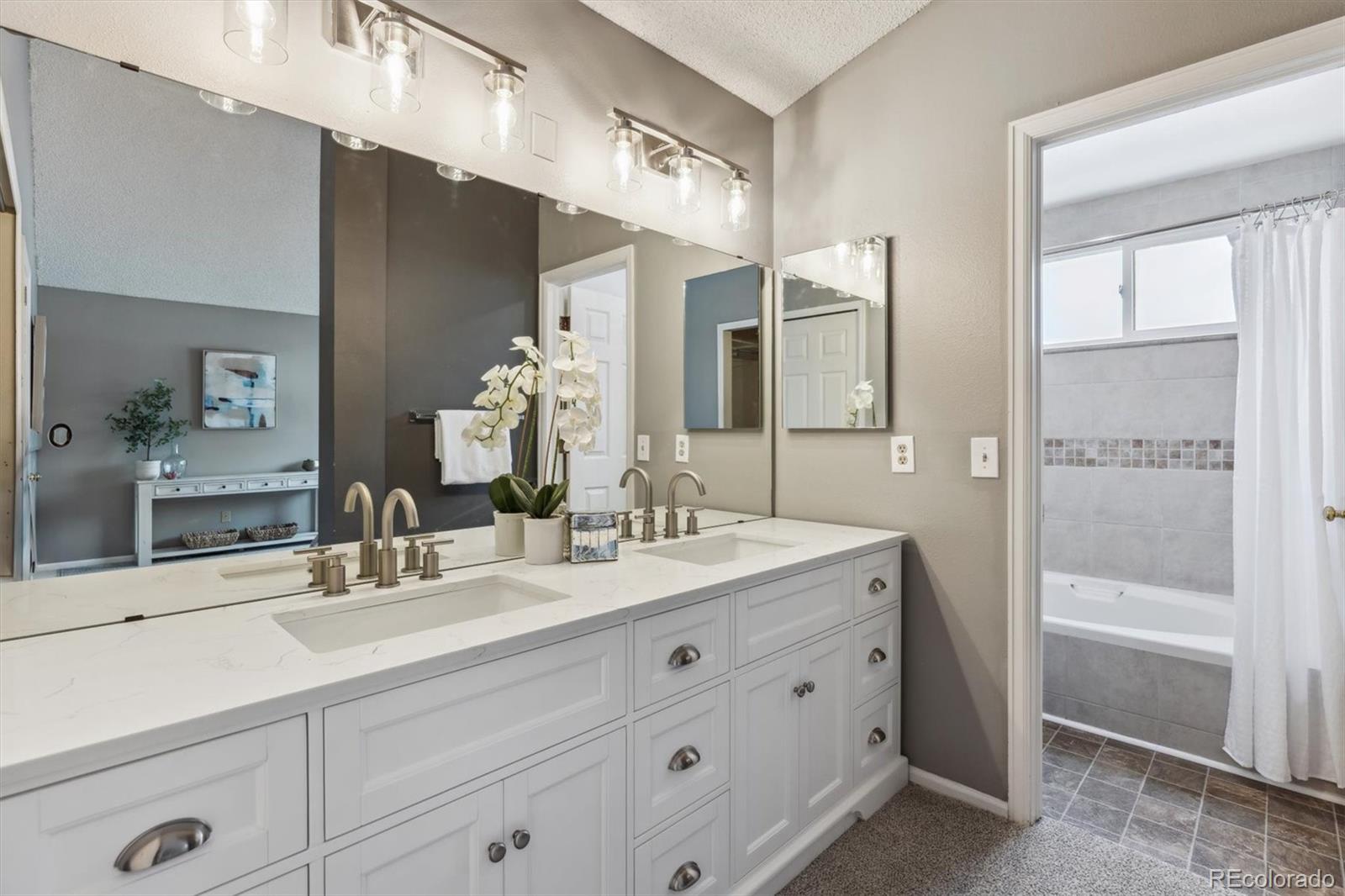 MLS Image #19 for 2067 e phillips place,centennial, Colorado