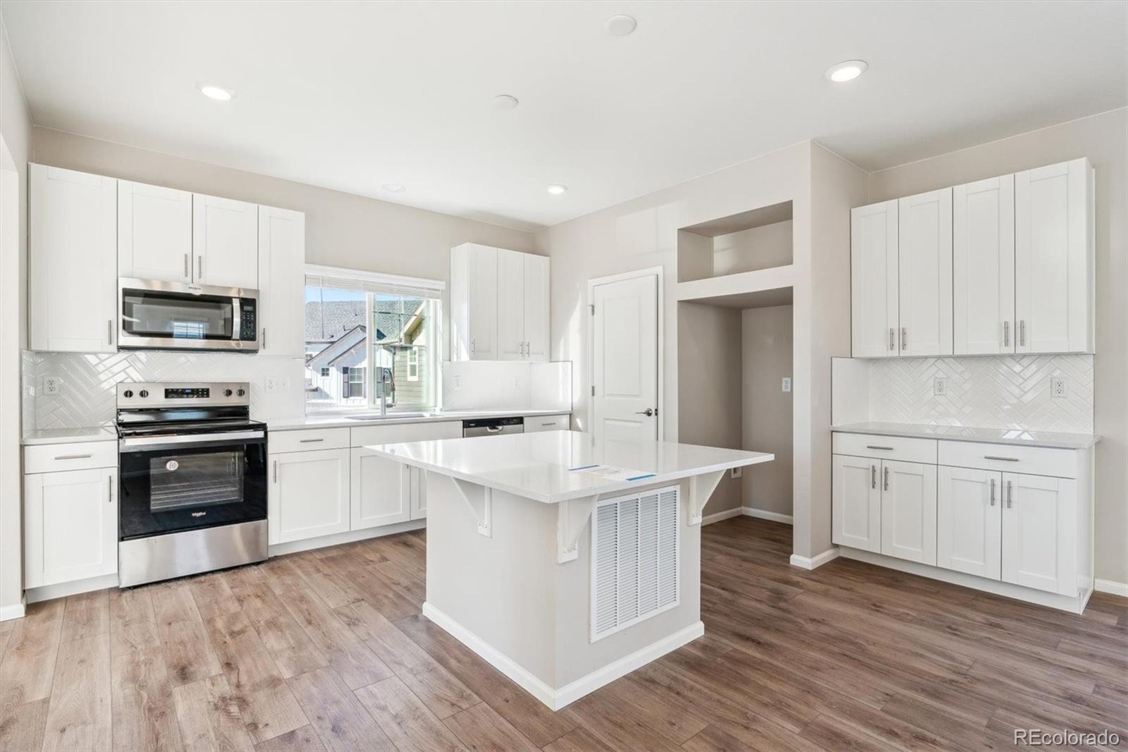 MLS Image #4 for 1224  sugarloaf lane,erie, Colorado