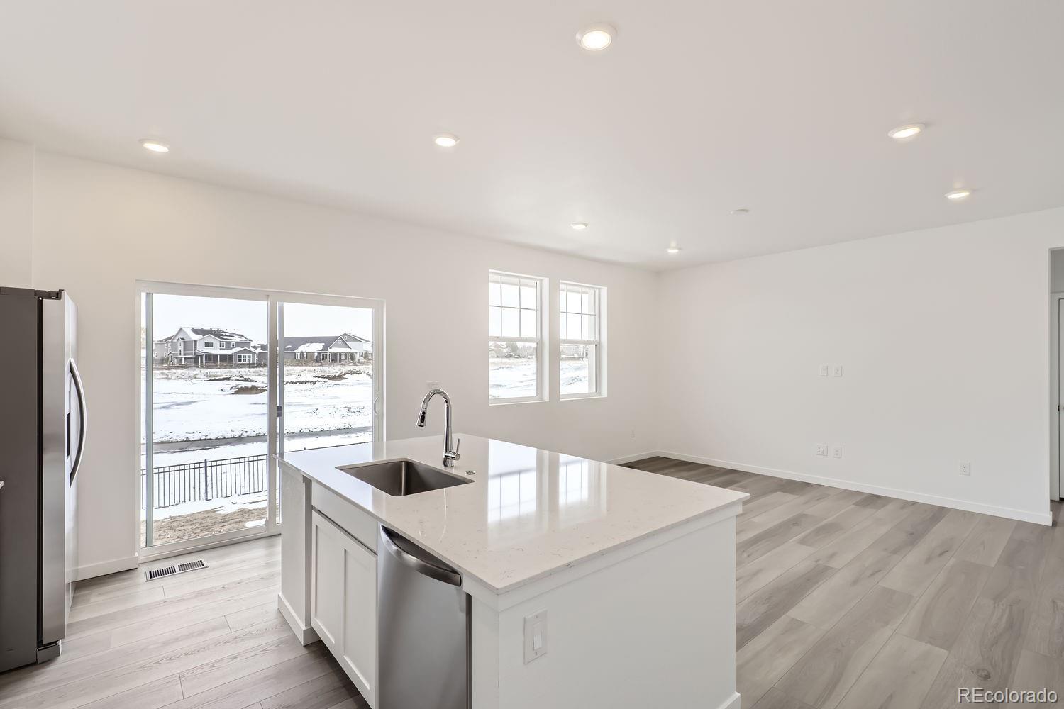 MLS Image #4 for 10942  olathe street,commerce city, Colorado