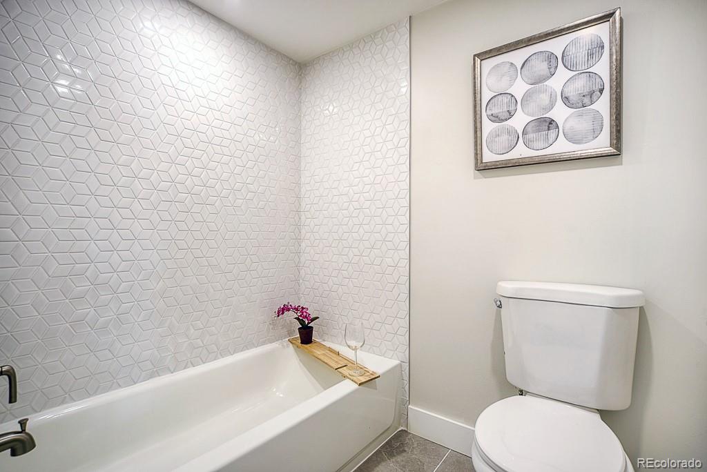 MLS Image #19 for 4570 e yale avenue 301,denver, Colorado