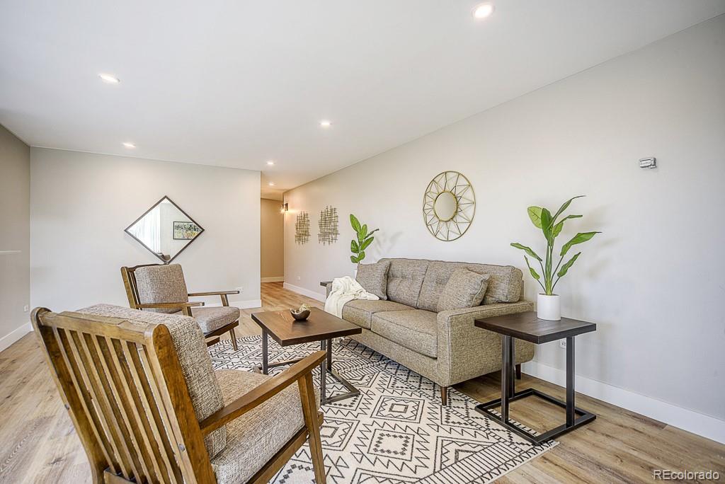 MLS Image #3 for 4570 e yale avenue 301,denver, Colorado