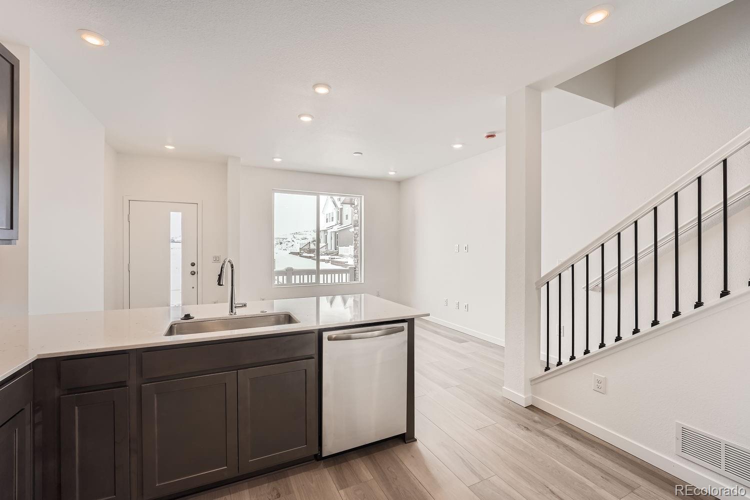 MLS Image #4 for 1934 s haleyville way,aurora, Colorado