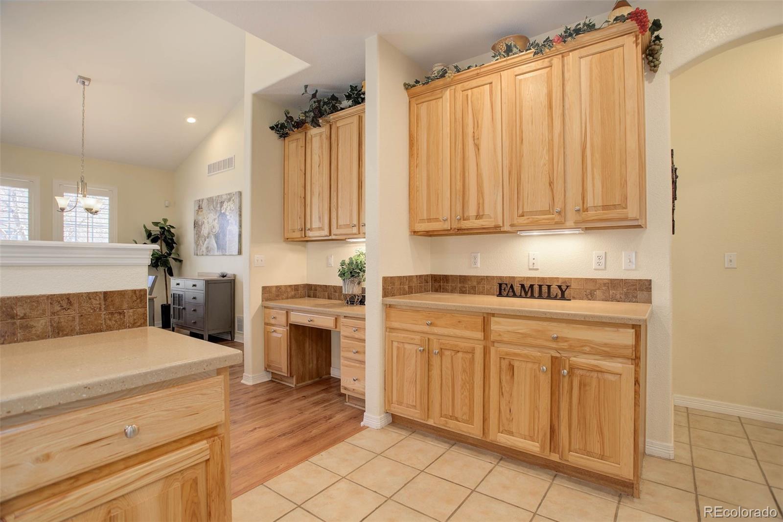 MLS Image #9 for 6656 s shawnee street,aurora, Colorado