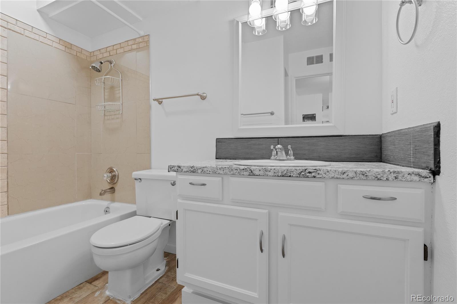 MLS Image #10 for 3663 s sheridan boulevard,denver, Colorado