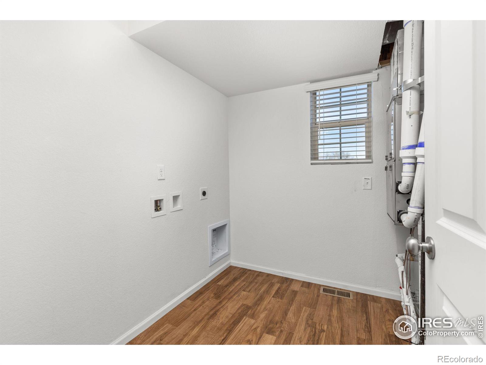 MLS Image #14 for 3669  pinonwood court,johnstown, Colorado