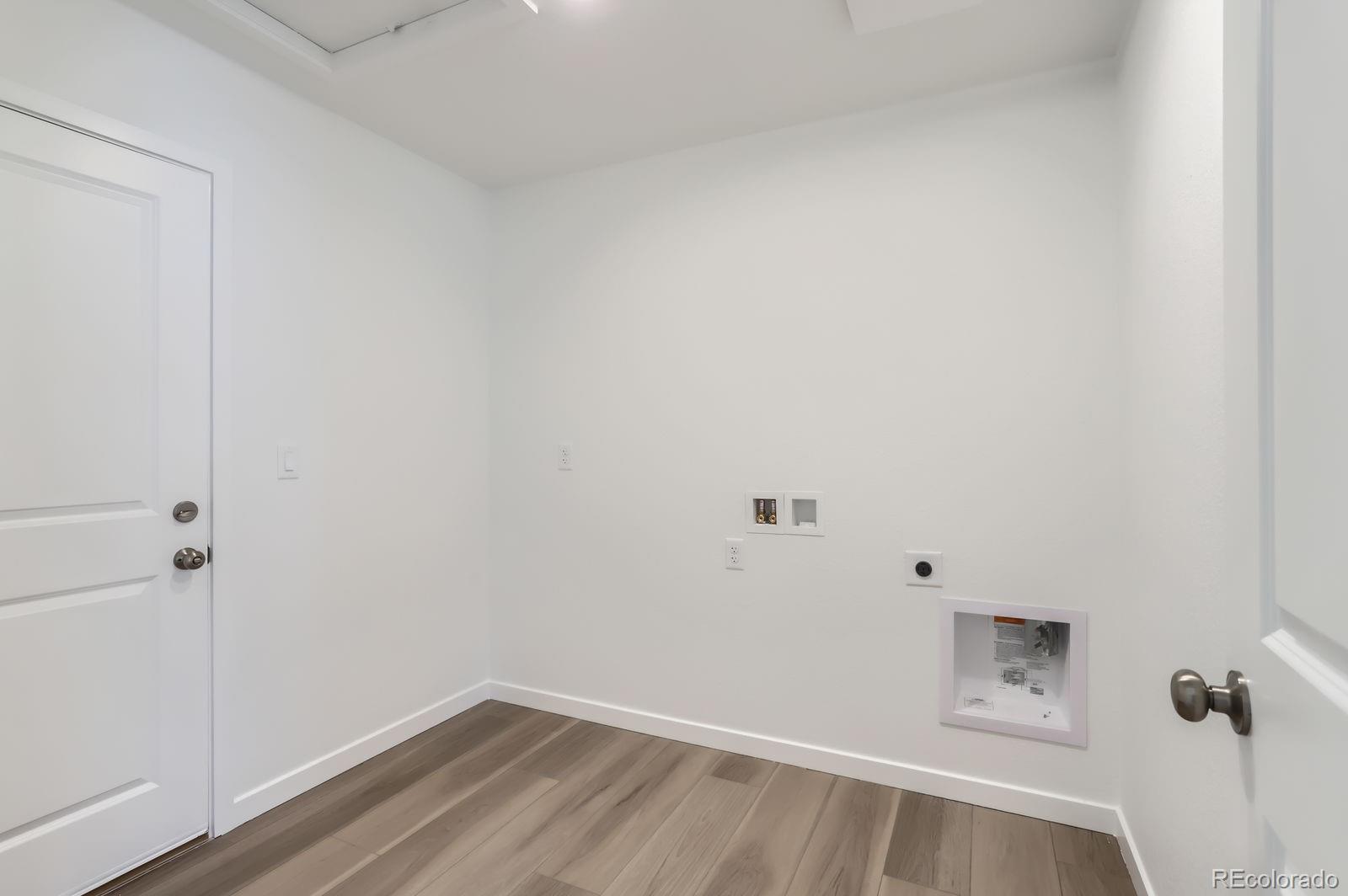 MLS Image #9 for 22036 e 39th place,aurora, Colorado
