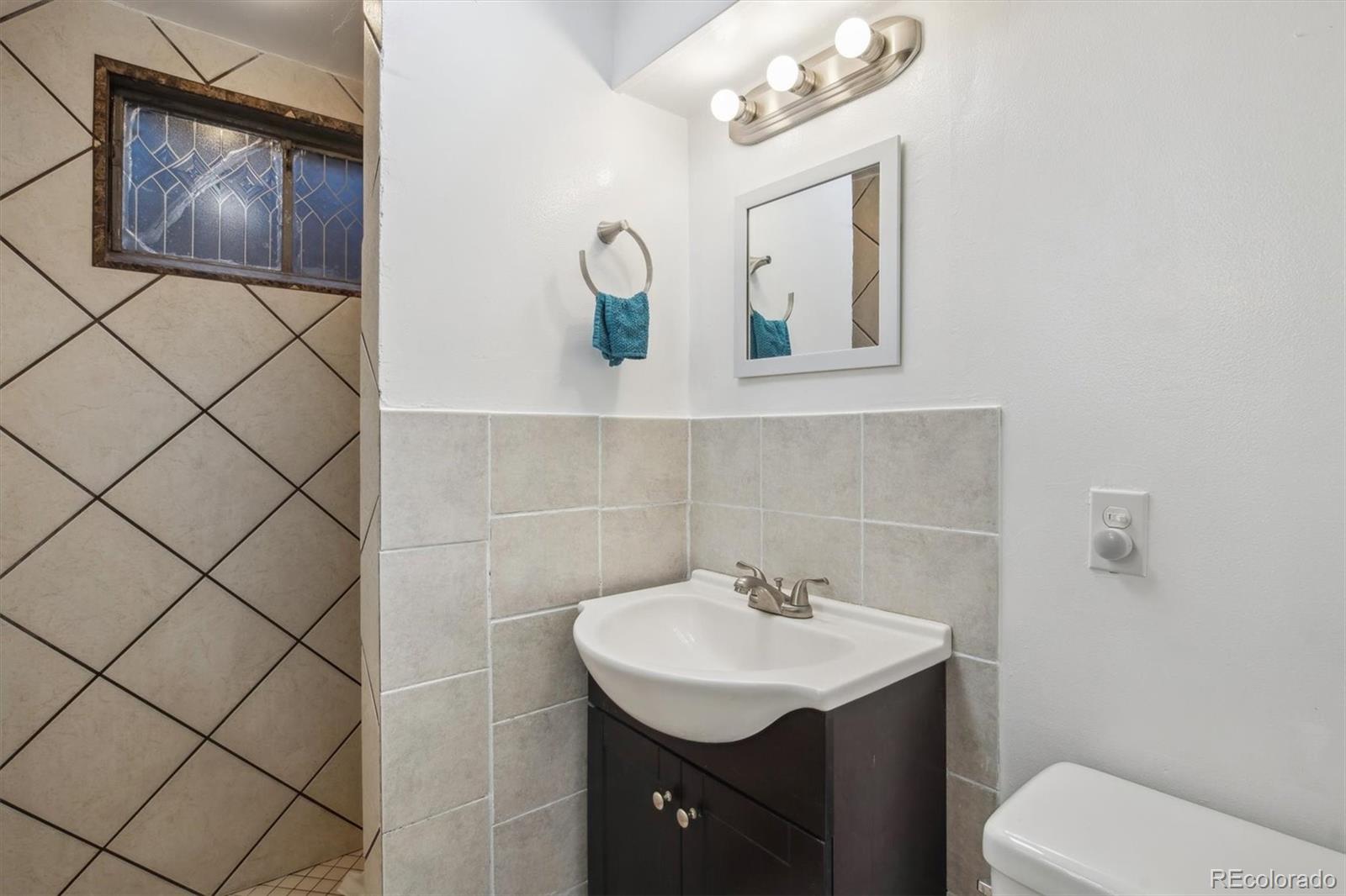 MLS Image #19 for 2594 s tennyson way,denver, Colorado