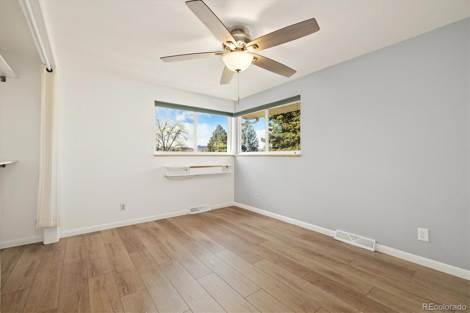 MLS Image #13 for 10698 w 26th avenue,lakewood, Colorado