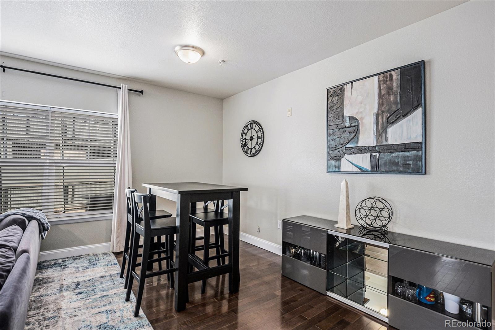 MLS Image #5 for 1623  saint paul street,denver, Colorado