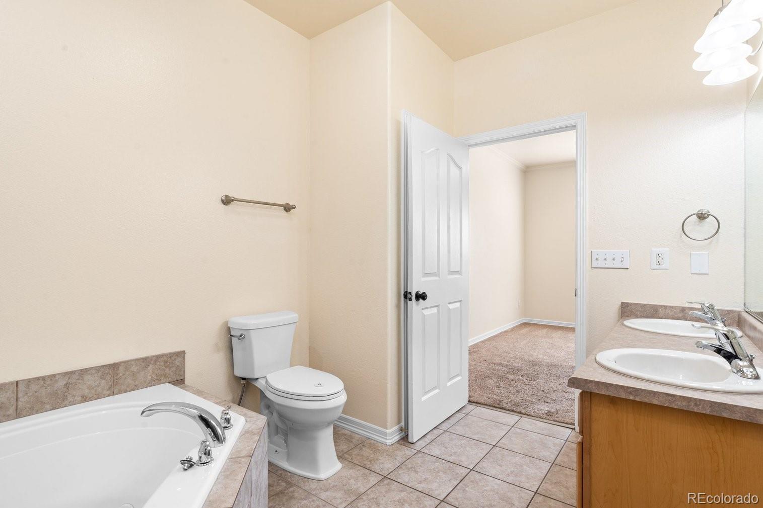MLS Image #10 for 4577  crested hill,pueblo, Colorado
