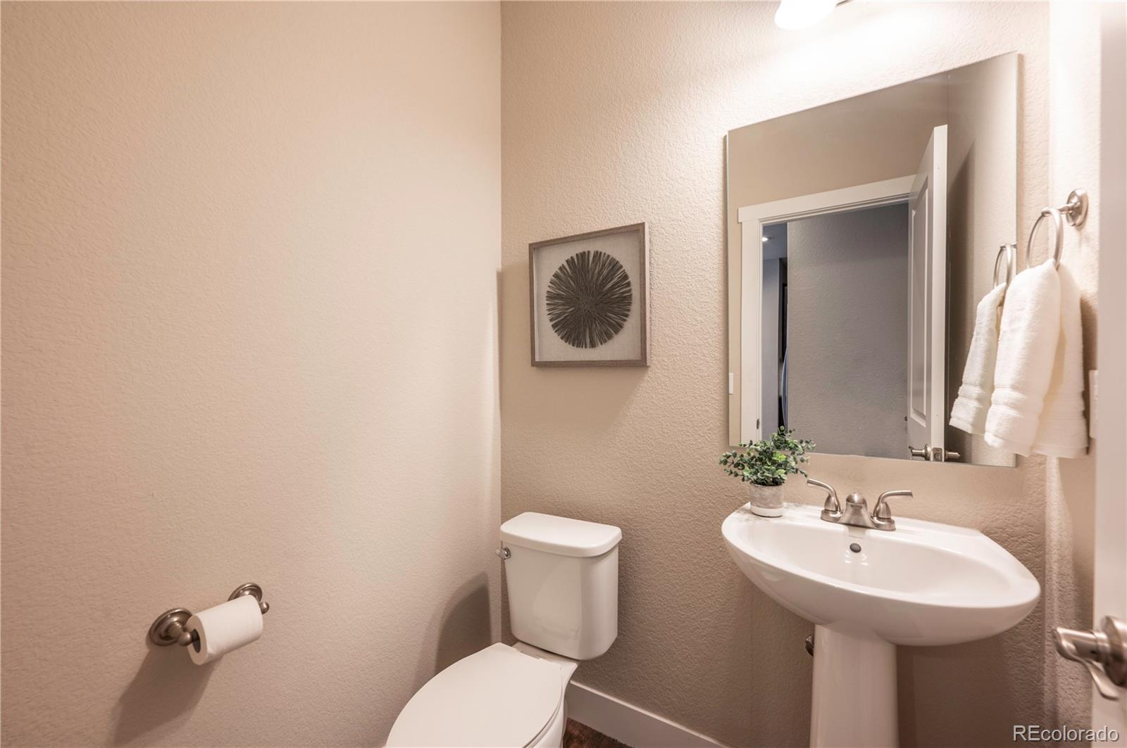MLS Image #15 for 821  robert street,longmont, Colorado