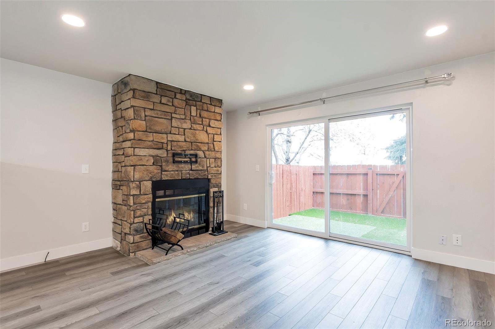 MLS Image #7 for 7476 e arkansas avenue,denver, Colorado