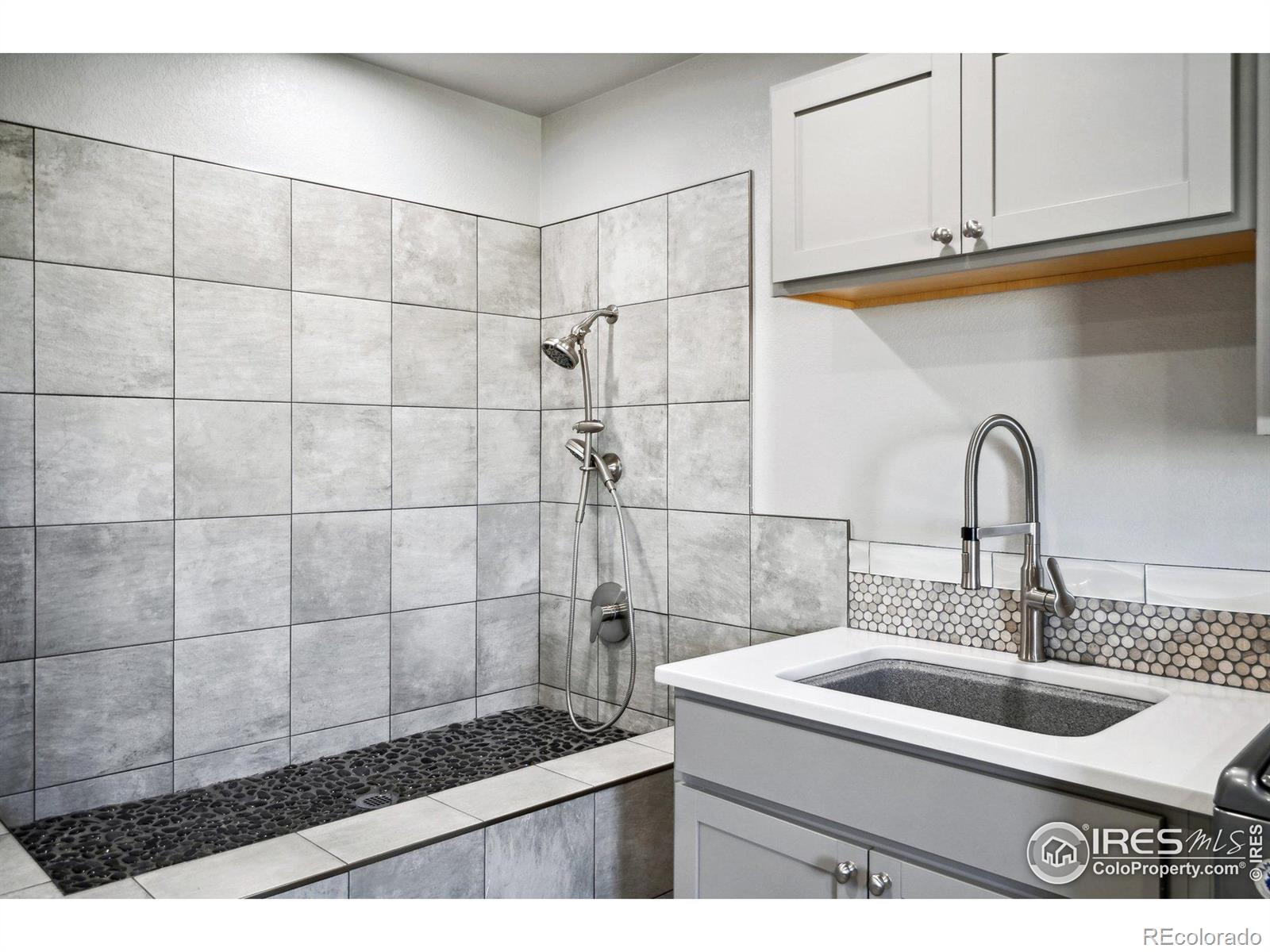 MLS Image #14 for 302  dove lane,berthoud, Colorado