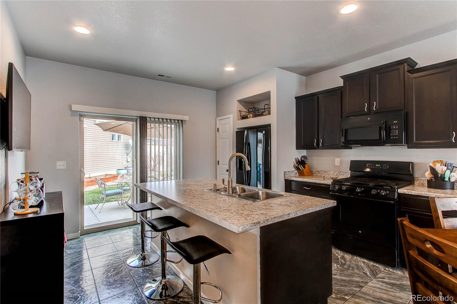 MLS Image #15 for 19149 e 55th avenue,denver, Colorado