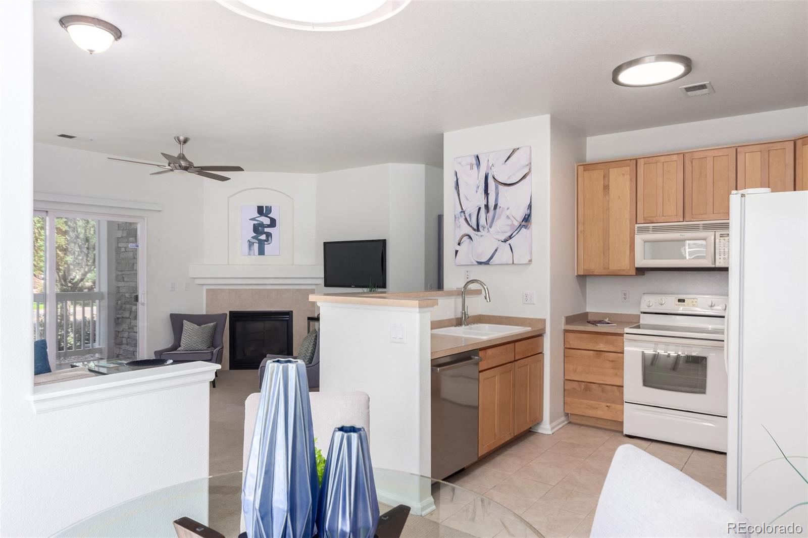 MLS Image #6 for 8200 e 8th avenue,denver, Colorado