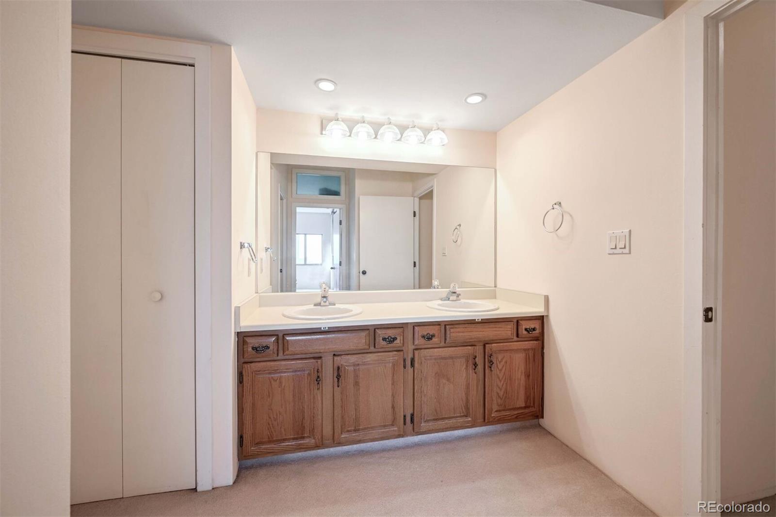 MLS Image #13 for 1551  larimer street,denver, Colorado