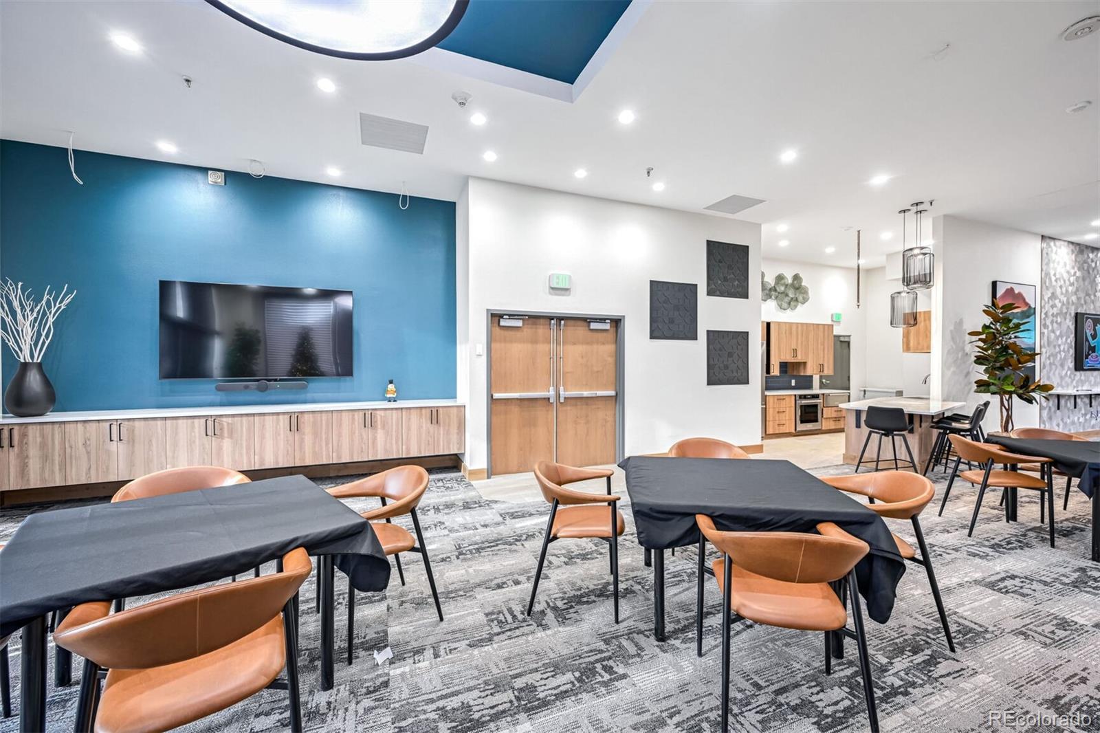 MLS Image #21 for 1551  larimer street,denver, Colorado