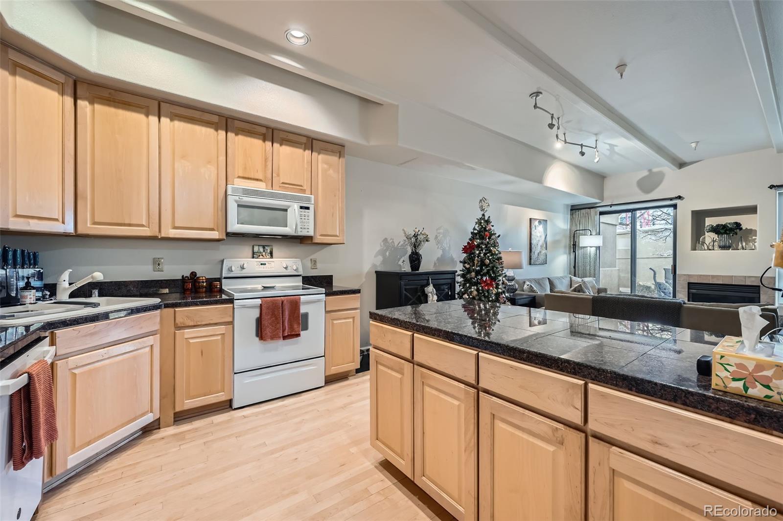MLS Image #11 for 180  cook street 105,denver, Colorado
