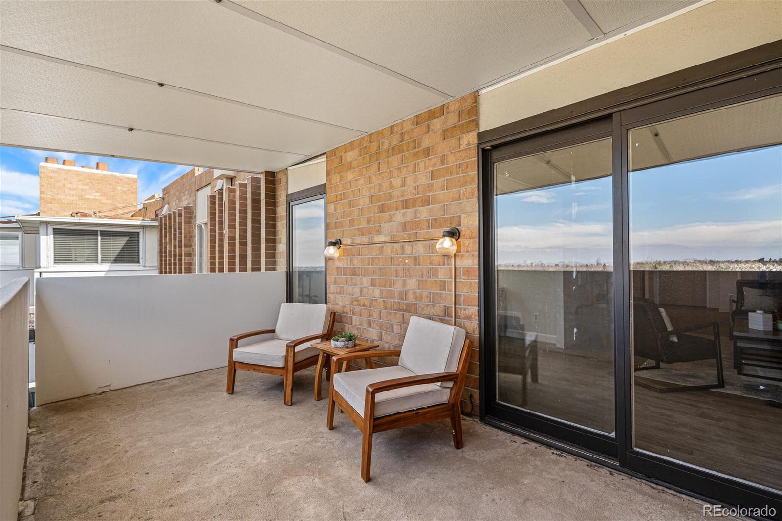 MLS Image #16 for 2880 s locust street,denver, Colorado