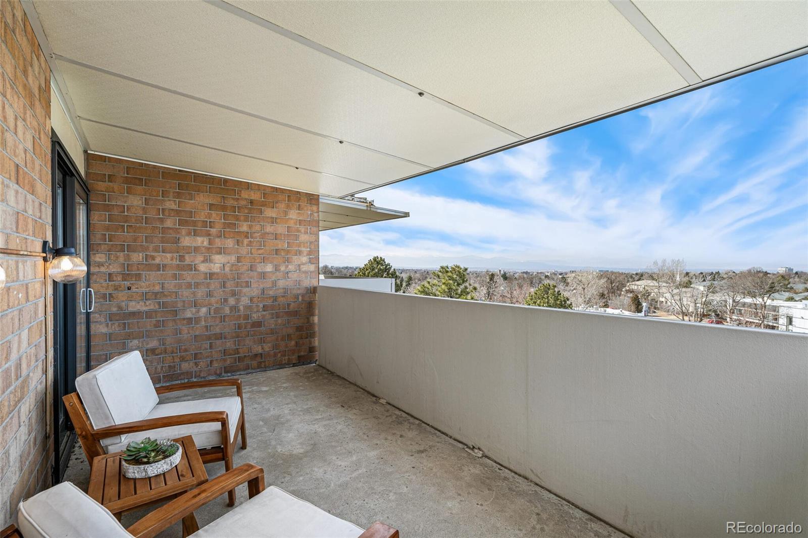 MLS Image #17 for 2880 s locust street,denver, Colorado