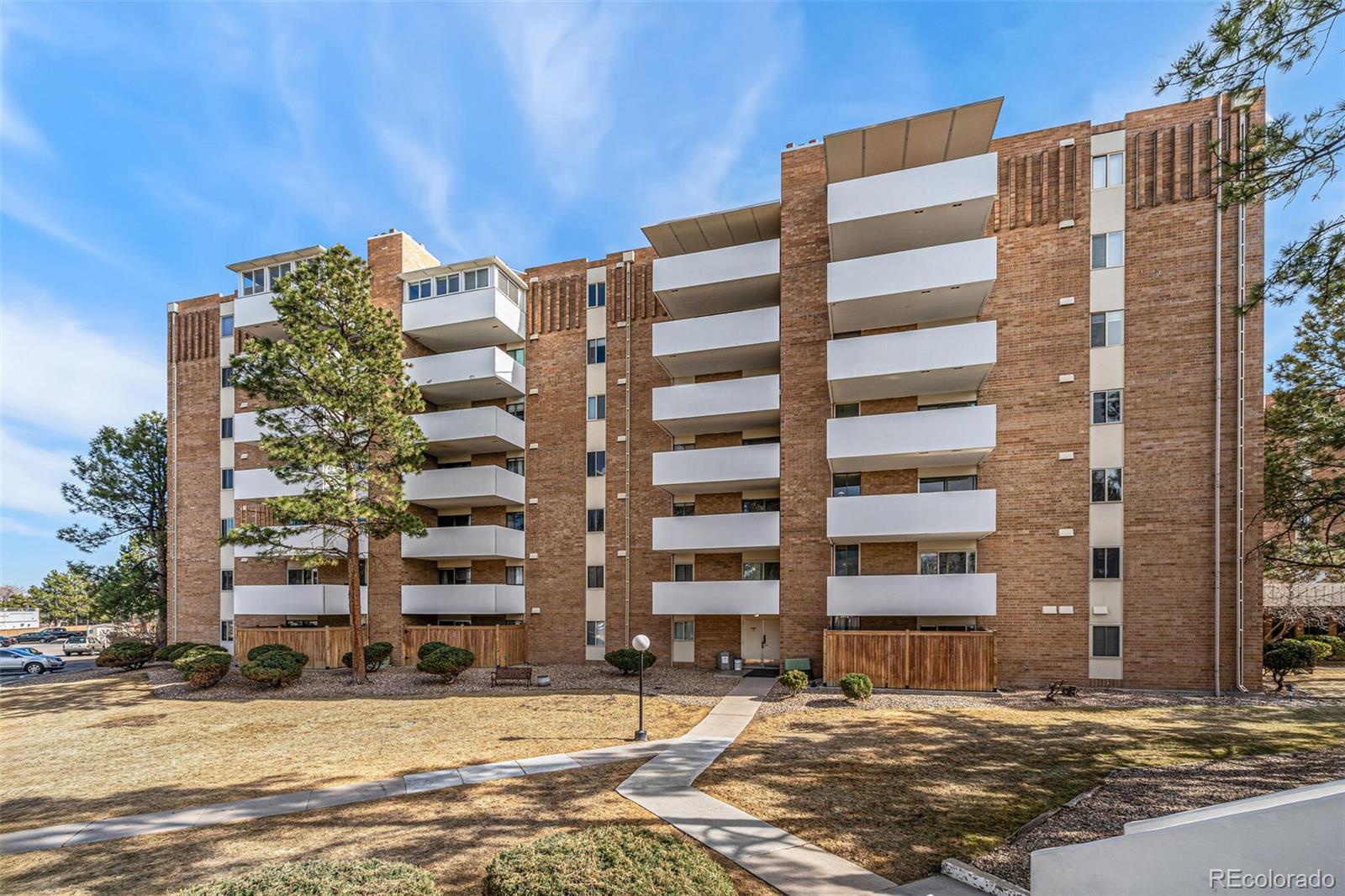 MLS Image #23 for 2880 s locust street,denver, Colorado