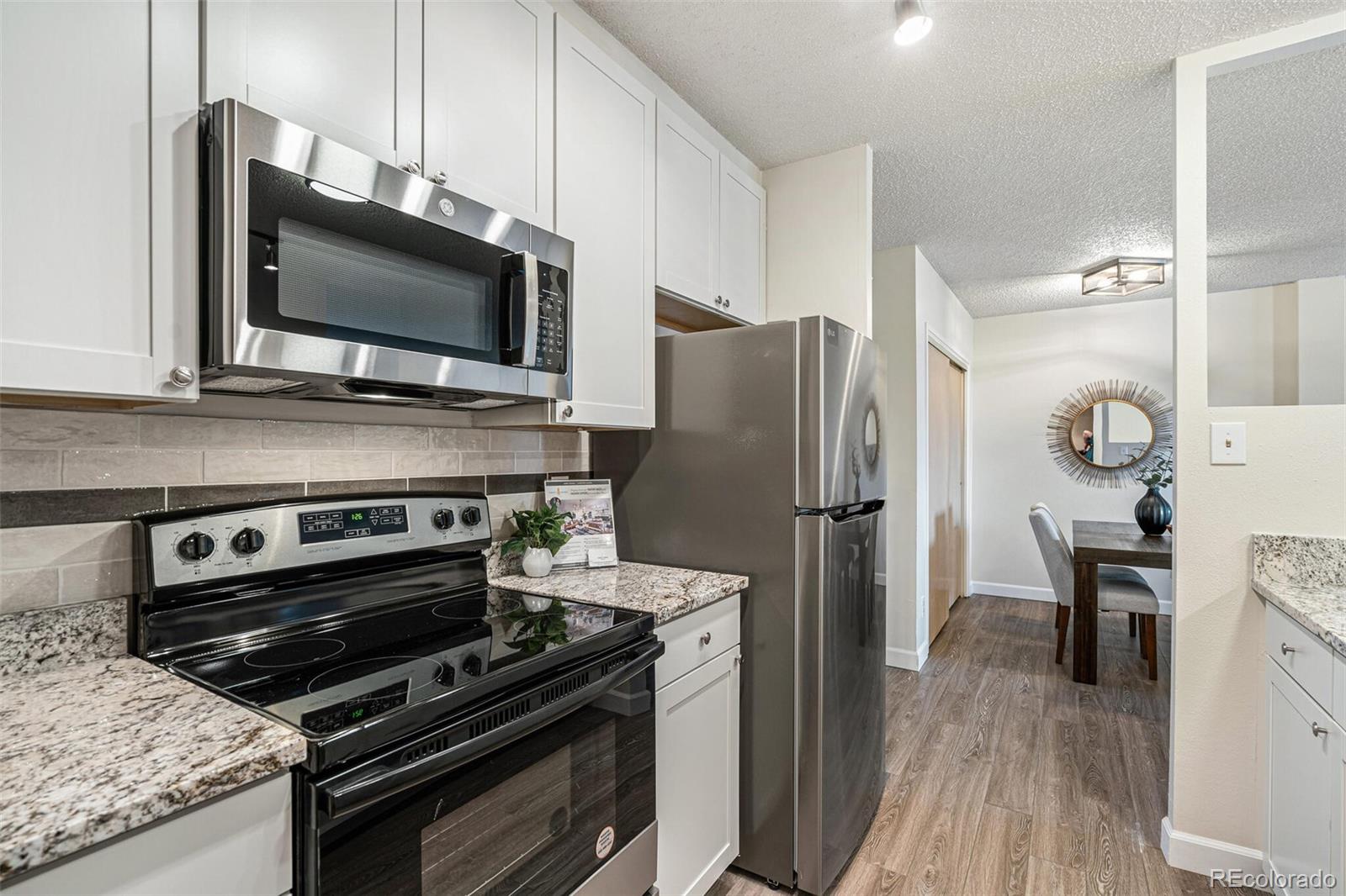 MLS Image #5 for 2880 s locust street,denver, Colorado