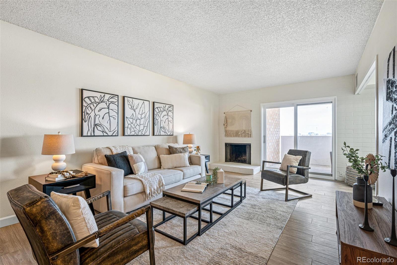 MLS Image #9 for 2880 s locust street,denver, Colorado