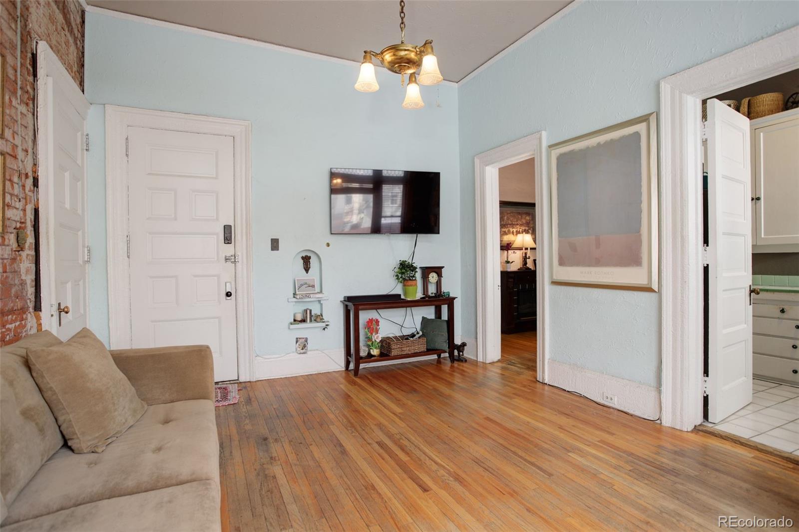MLS Image #5 for 1441 n pennsylvania street 3,denver, Colorado