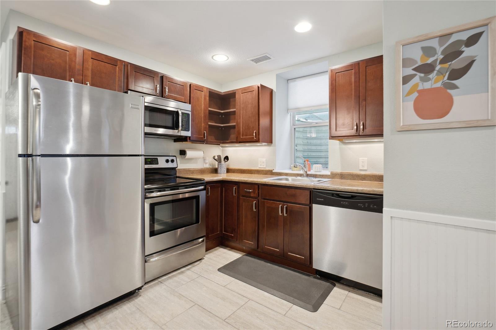 MLS Image #21 for 1266 n gaylord street,denver, Colorado