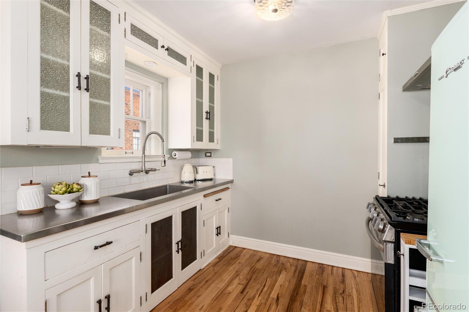 MLS Image #16 for 1050 n washington street,denver, Colorado