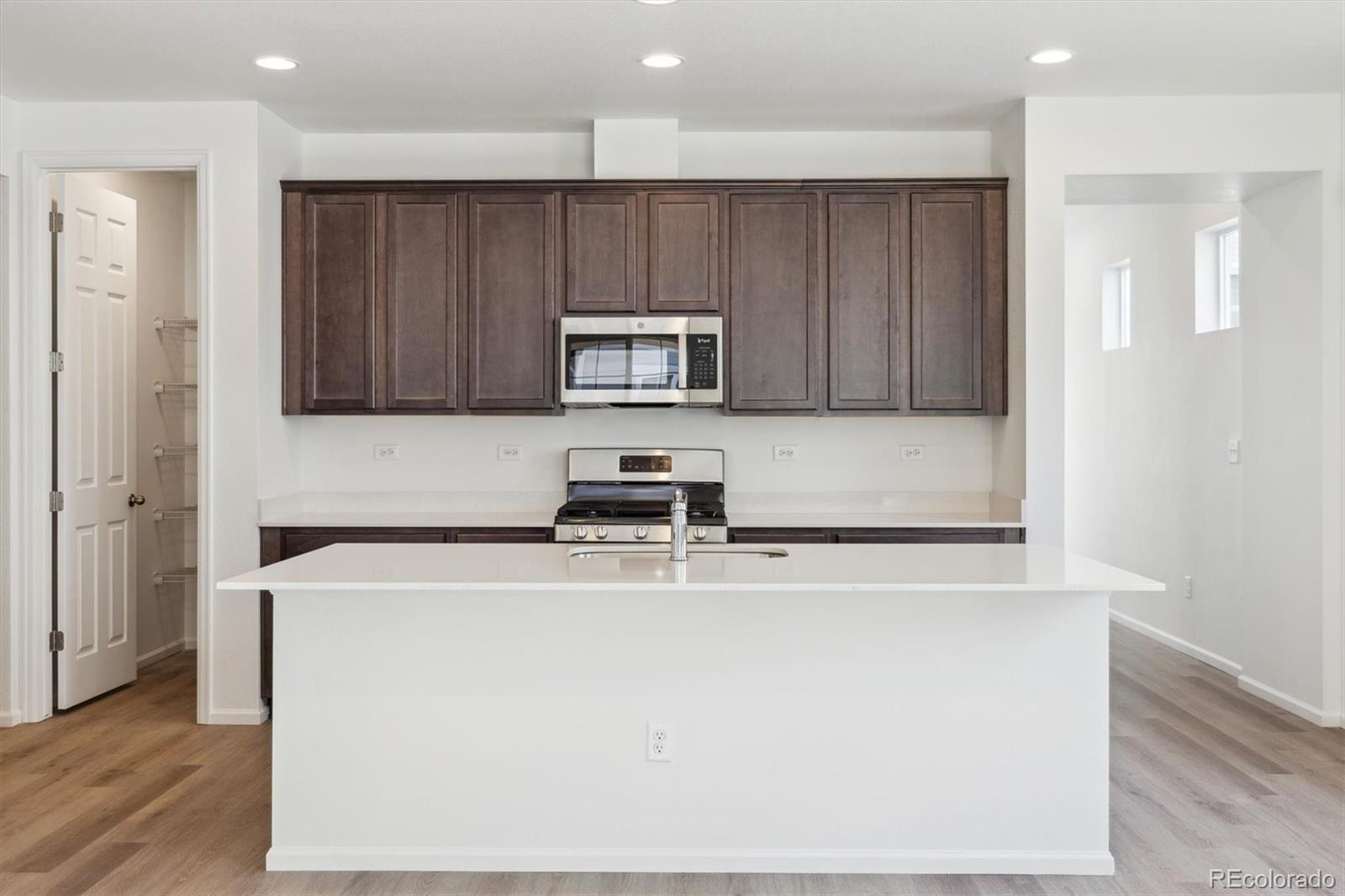 MLS Image #5 for 6635 n nepal street,aurora, Colorado