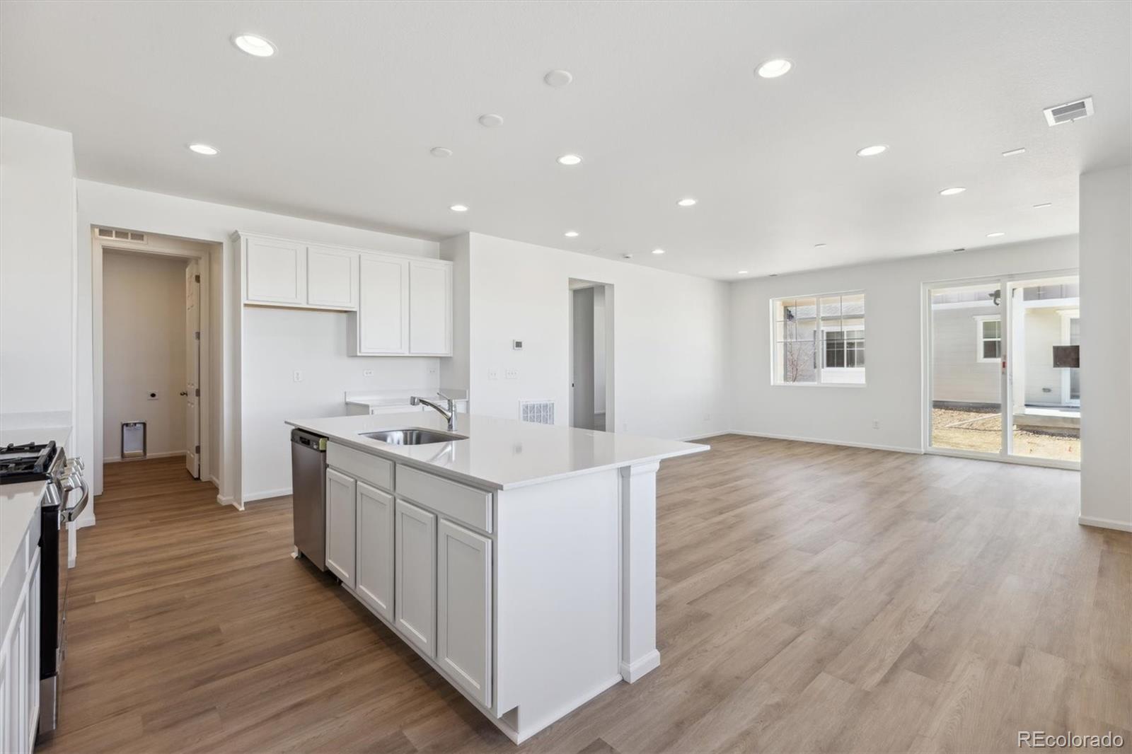 MLS Image #3 for 6645 n nepal street,aurora, Colorado