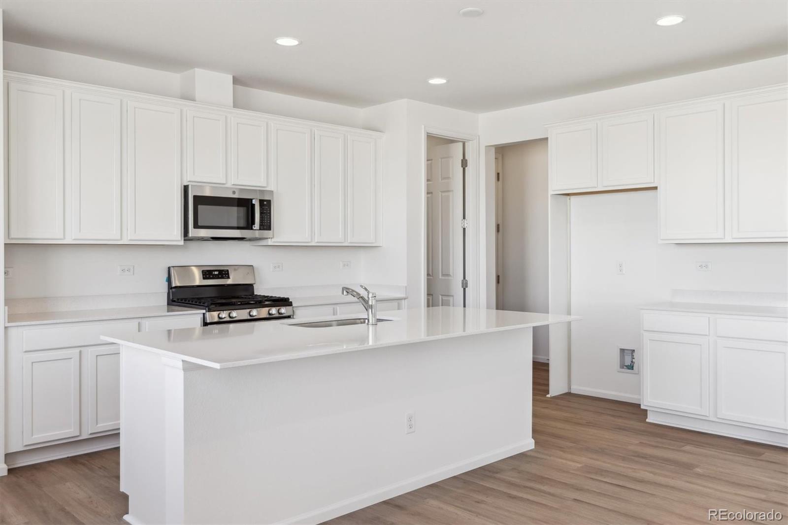 MLS Image #4 for 6645 n nepal street,aurora, Colorado