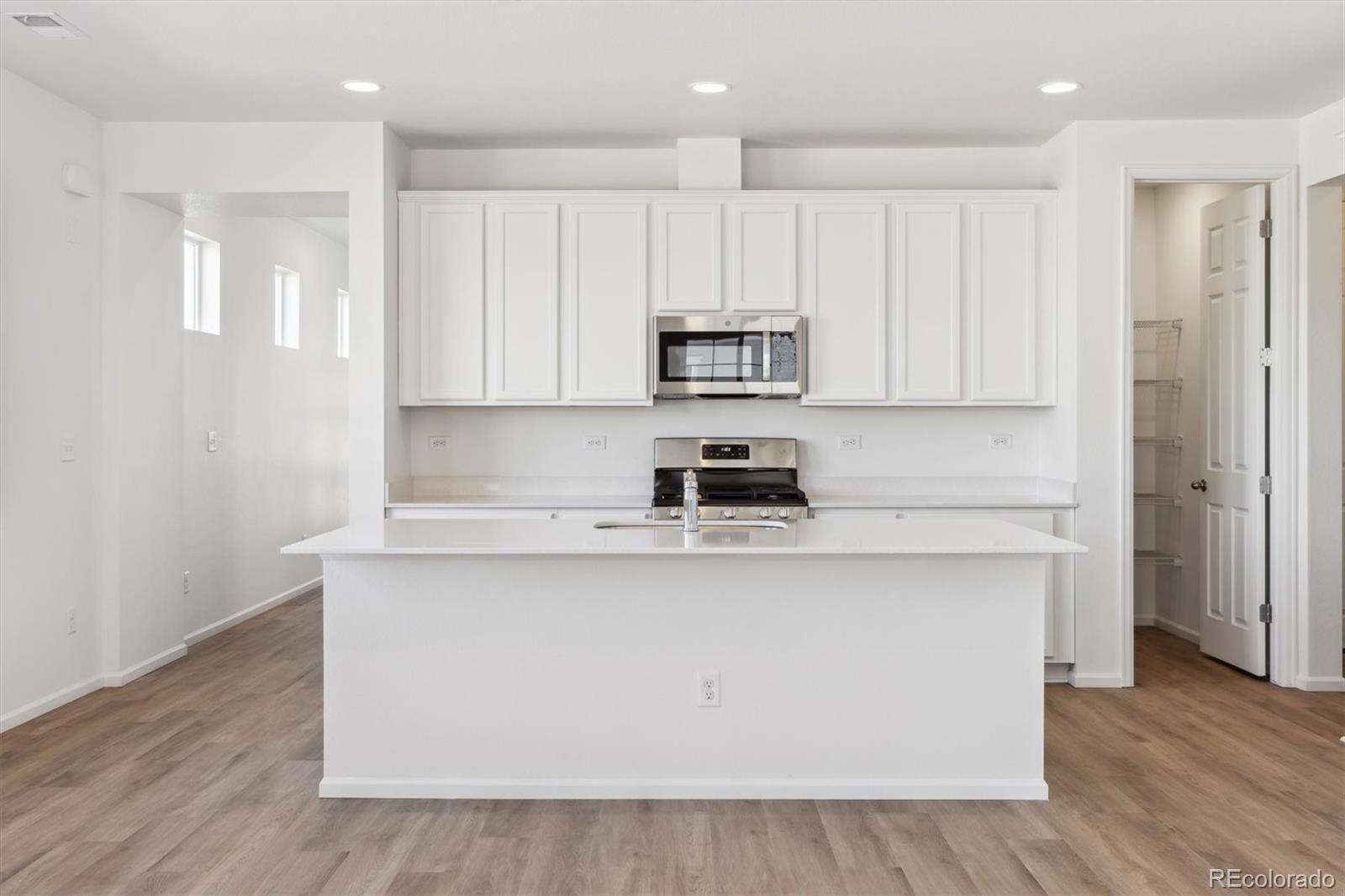 MLS Image #5 for 6645 n nepal street,aurora, Colorado