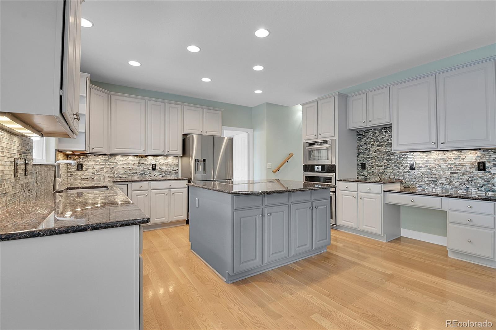 MLS Image #14 for 7949 s blackstone parkway,aurora, Colorado