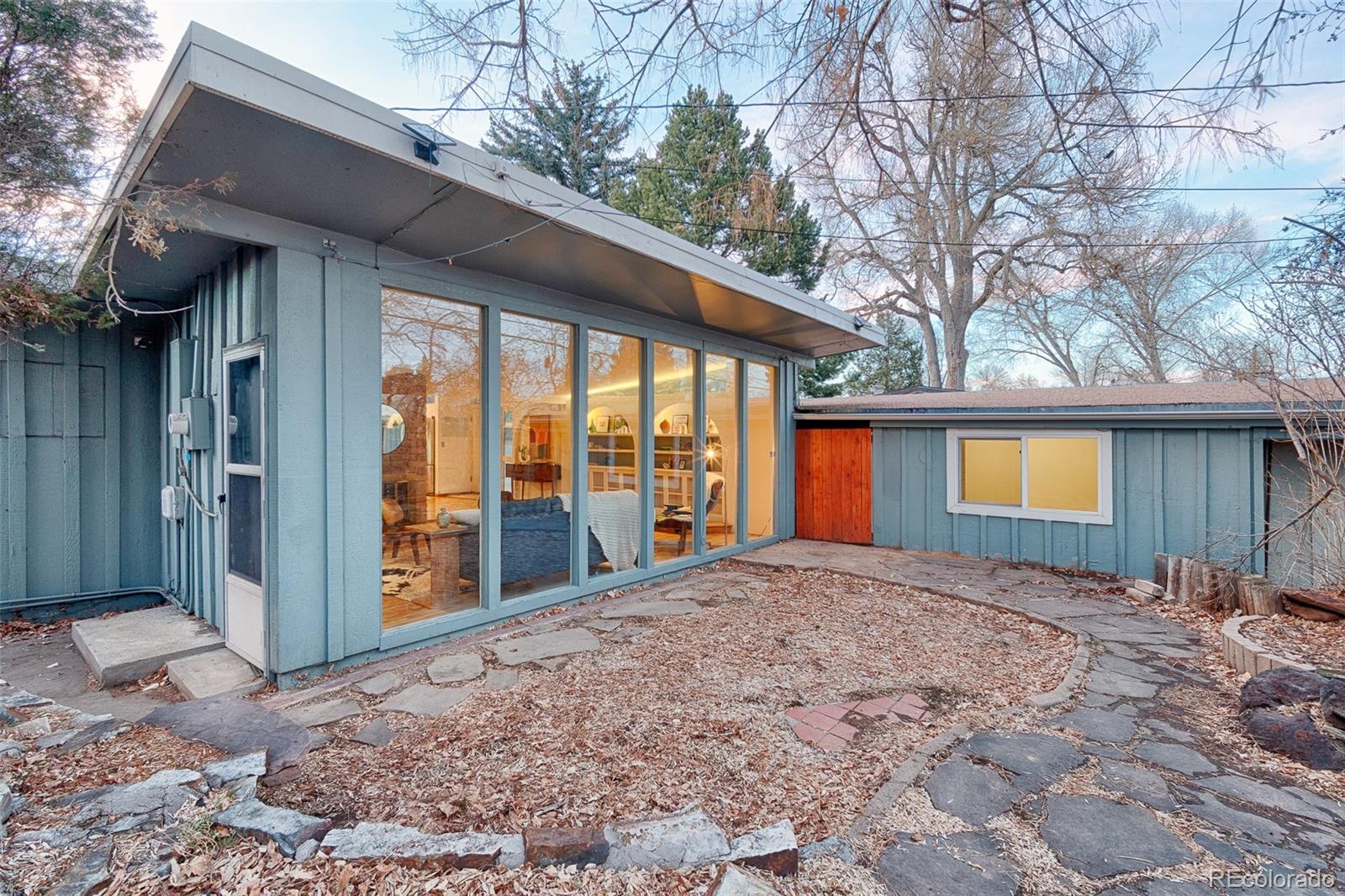 MLS Image #38 for 2590 s meade street,denver, Colorado