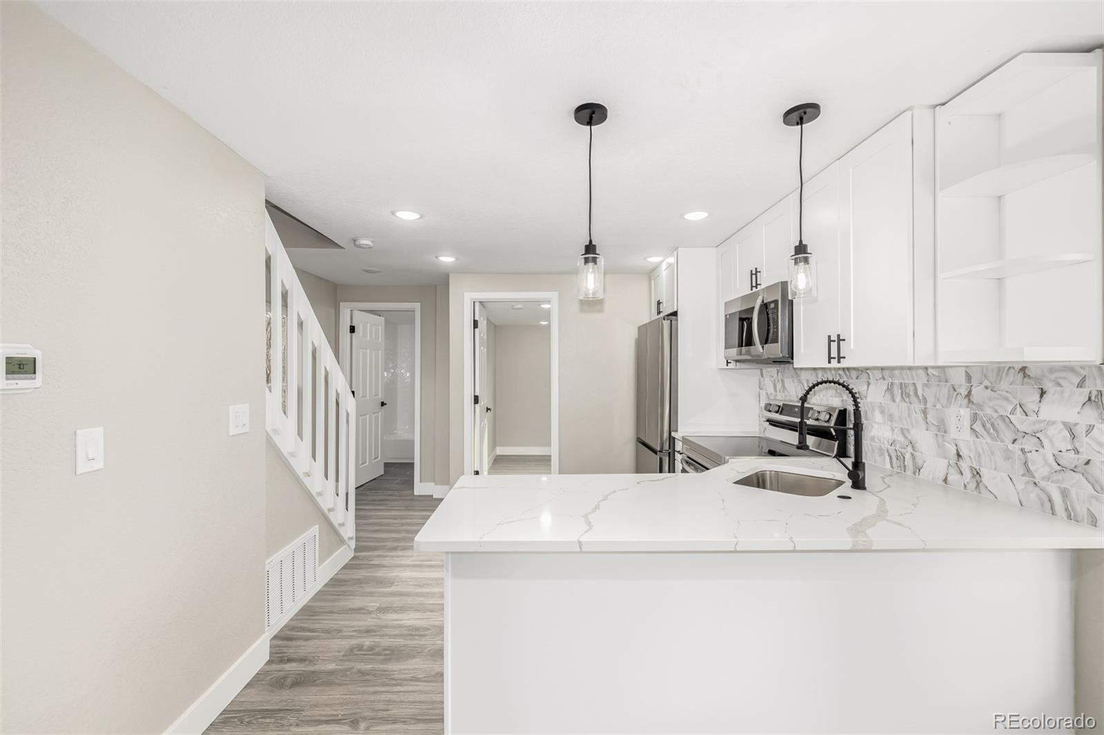 MLS Image #7 for 1316 w alaska place,denver, Colorado